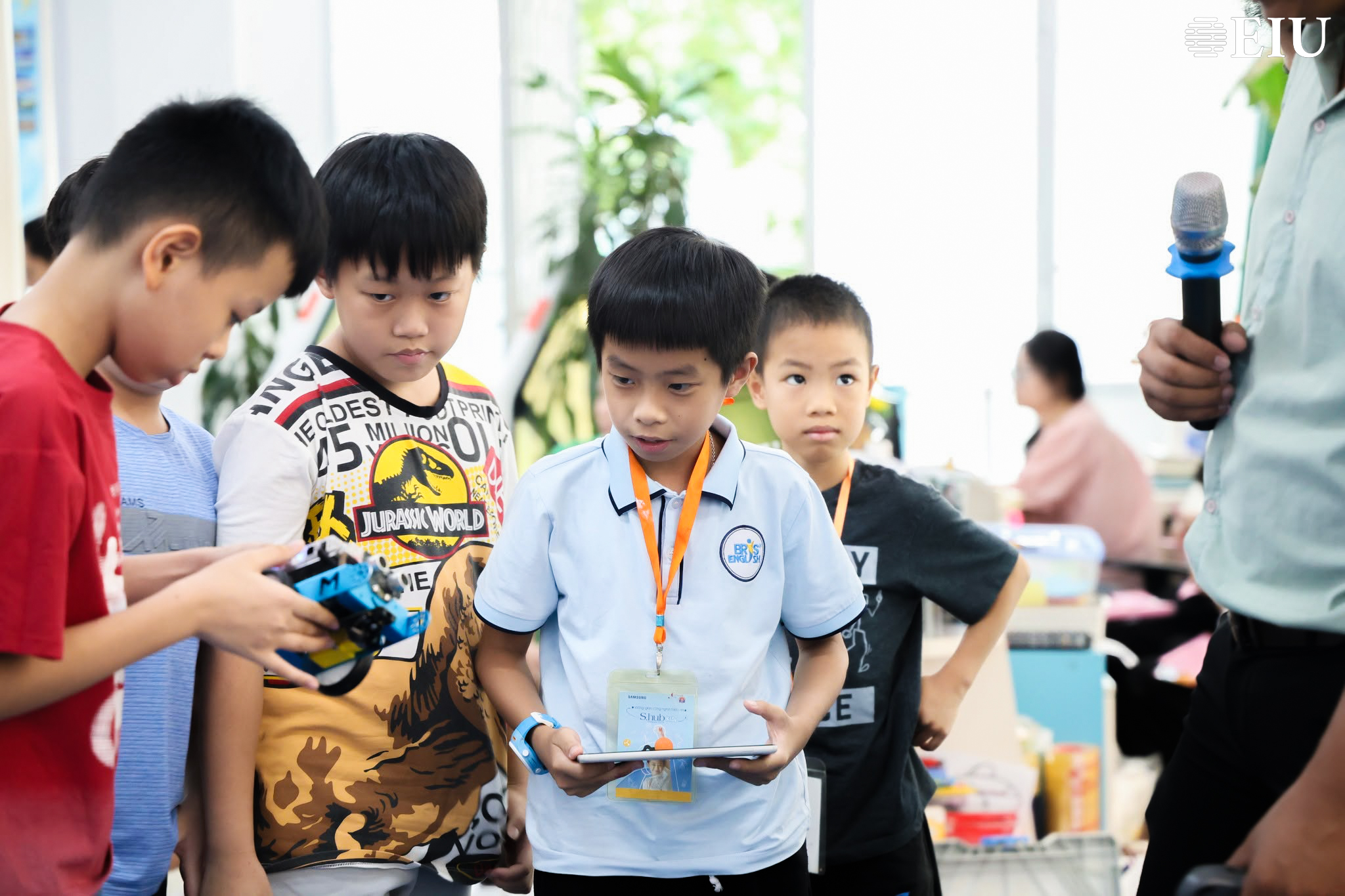 eiu-thu-vien-tong-hop=tphcm-giang-day-stem (4)